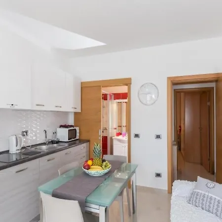 Stuck In The Moment * 두브로브니크