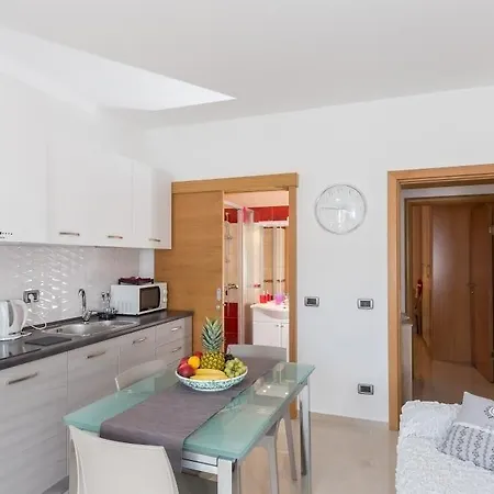 Stuck In The Moment * Dubrovnik