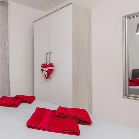 Apartment Stuck In The Moment